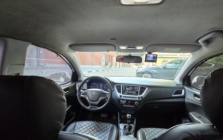 Hyundai Solaris II рестайлинг, 2019 год, 950 000 рублей, 5 фотография