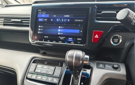 Honda Stepwgn IV, 2019 год, 2 665 000 рублей, 16 фотография