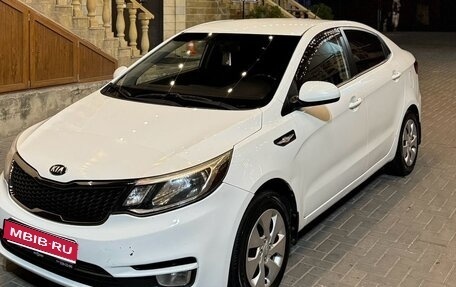 KIA Rio III рестайлинг, 2015 год, 990 000 рублей, 1 фотография