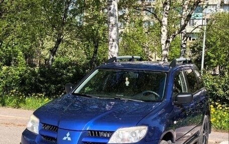 Mitsubishi Outlander III рестайлинг 3, 2007 год, 600 000 рублей, 3 фотография