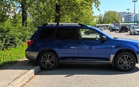 Mitsubishi Outlander III рестайлинг 3, 2007 год, 600 000 рублей, 5 фотография