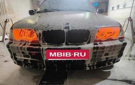 BMW 3 серия, 2001 год, 650 000 рублей, 13 фотография