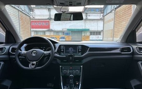 Volkswagen T-Cross I, 2020 год, 1 280 199 рублей, 10 фотография