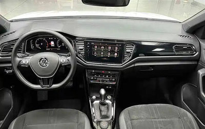 Volkswagen T-Roc I, 2022 год, 1 490 334 рублей, 1 фотография