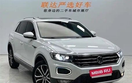 Volkswagen T-Roc I, 2022 год, 1 490 334 рублей, 22 фотография