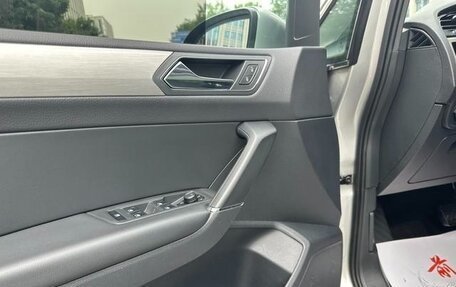 Volkswagen Touran III, 2021 год, 1 580 199 рублей, 10 фотография