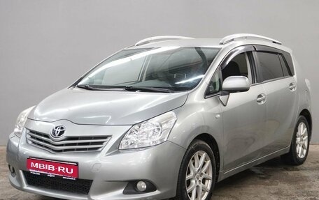 Toyota Verso I, 2010 год, 1 020 000 рублей, 1 фотография