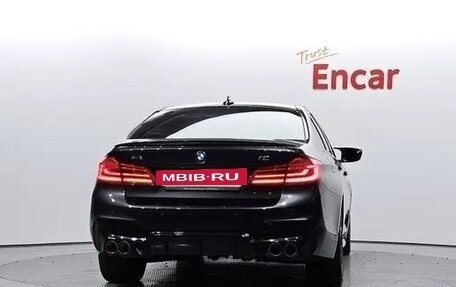 BMW 5 серия, 2018 год, 2 700 000 рублей, 4 фотография