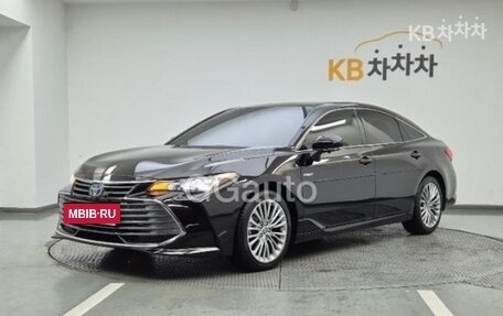 Toyota Avalon, 2021 год, 3 000 000 рублей, 2 фотография