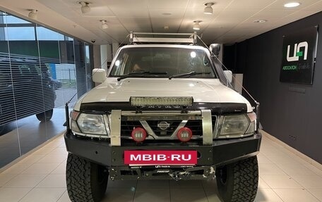 Nissan Safari IV, 1999 год, 1 950 000 рублей, 2 фотография