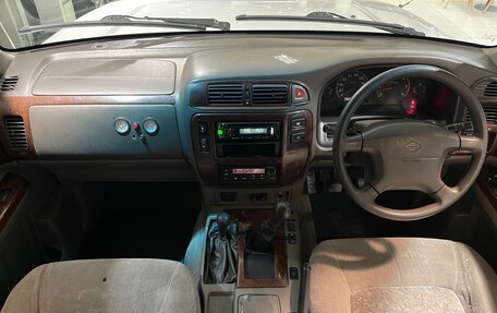 Nissan Safari IV, 1999 год, 1 950 000 рублей, 14 фотография