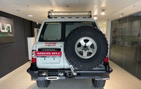Nissan Safari IV, 1999 год, 1 950 000 рублей, 5 фотография