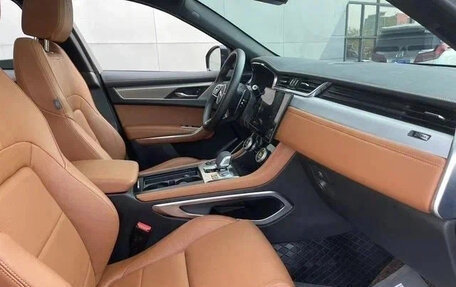 Jaguar F-Pace, 2022 год, 3 050 000 рублей, 10 фотография
