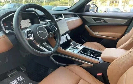 Jaguar F-Pace, 2022 год, 3 050 000 рублей, 5 фотография