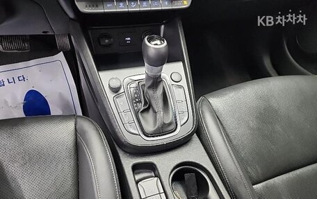 Hyundai Kona I, 2022 год, 1 700 000 рублей, 6 фотография
