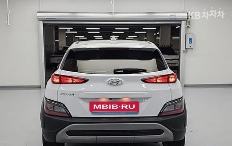 Hyundai Kona I, 2022 год, 1 700 000 рублей, 3 фотография