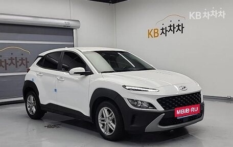 Hyundai Kona I, 2022 год, 1 700 000 рублей, 4 фотография