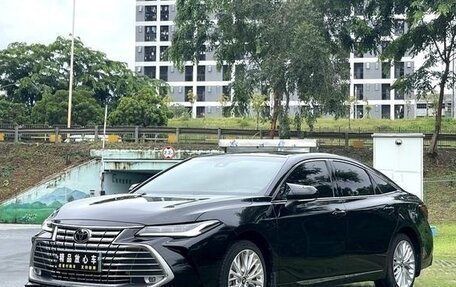 Toyota Avalon, 2022 год, 2 070 000 рублей, 1 фотография