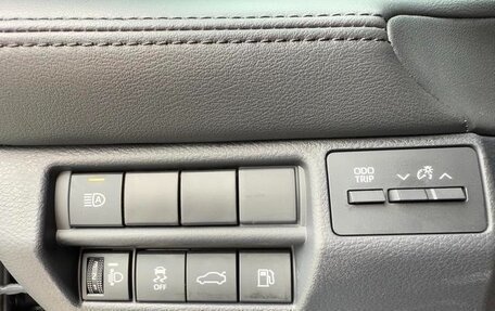 Toyota Avalon, 2022 год, 2 330 000 рублей, 13 фотография