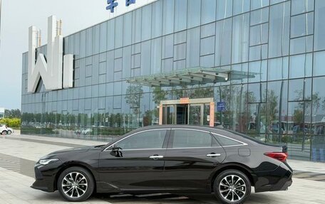 Toyota Avalon, 2022 год, 2 330 000 рублей, 8 фотография