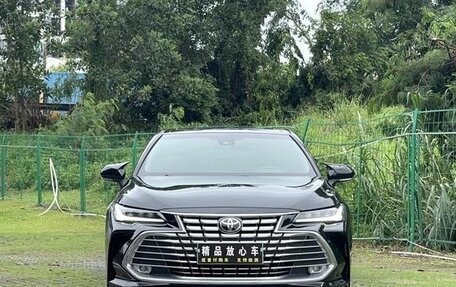Toyota Avalon, 2022 год, 2 070 000 рублей, 2 фотография
