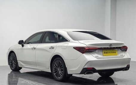 Toyota Avalon, 2021 год, 2 280 000 рублей, 10 фотография