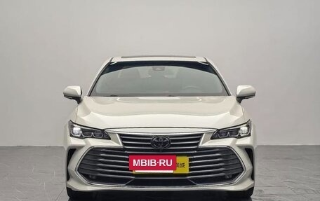 Toyota Avalon, 2021 год, 2 280 000 рублей, 2 фотография