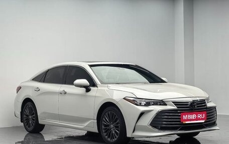 Toyota Avalon, 2021 год, 2 280 000 рублей, 5 фотография