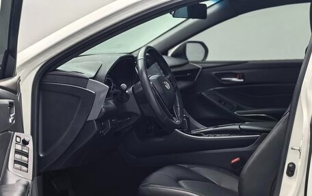 Toyota Avalon, 2021 год, 2 280 000 рублей, 14 фотография