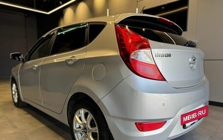 Hyundai Solaris II рестайлинг, 2013 год, 870 000 рублей, 5 фотография