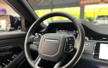 Land Rover Range Rover Evoque II, 2021 год, 2 390 000 рублей, 9 фотография