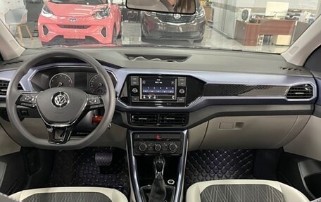 Volkswagen T-Cross I, 2019 год, 1 350 325 рублей, 10 фотография