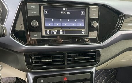 Volkswagen T-Cross I, 2019 год, 1 350 325 рублей, 13 фотография
