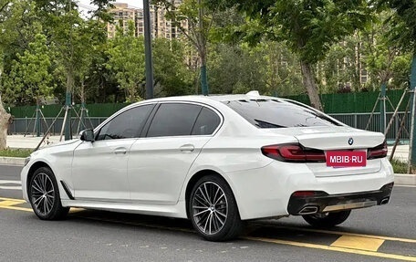 BMW 5 серия, 2021 год, 3 200 000 рублей, 4 фотография