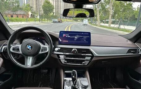 BMW 5 серия, 2021 год, 3 200 000 рублей, 8 фотография