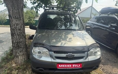Chevrolet Niva I рестайлинг, 2010 год, 650 000 рублей, 1 фотография