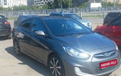 Hyundai Solaris II рестайлинг, 2013 год, 730 000 рублей, 1 фотография
