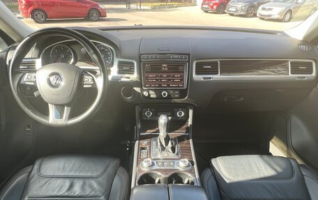 Volkswagen Touareg III, 2014 год, 3 199 000 рублей, 17 фотография