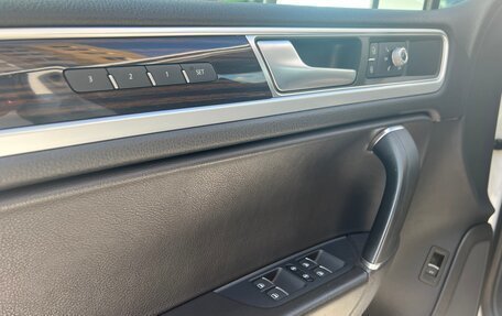 Volkswagen Touareg III, 2014 год, 3 199 000 рублей, 11 фотография