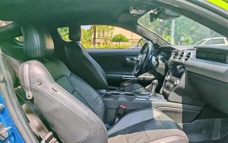 Ford Mustang VI рестайлинг, 2022 год, 2 100 777 рублей, 8 фотография