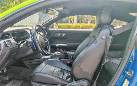 Ford Mustang VI рестайлинг, 2022 год, 2 100 777 рублей, 10 фотография