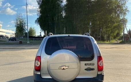 Chevrolet Niva I рестайлинг, 2015 год, 650 000 рублей, 11 фотография