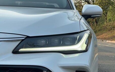 Toyota Avalon, 2022 год, 2 205 000 рублей, 3 фотография