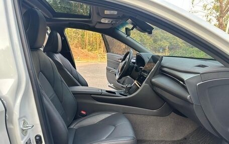 Toyota Avalon, 2022 год, 2 205 000 рублей, 26 фотография