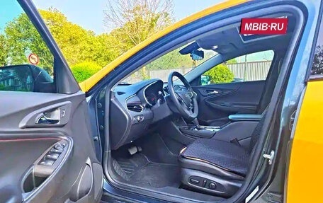 Chevrolet Malibu IX, 2019 год, 1 199 999 рублей, 8 фотография