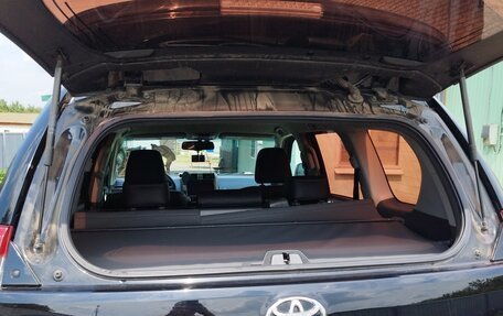 Toyota Land Cruiser Prado 150 рестайлинг 2, 2013 год, 3 650 000 рублей, 4 фотография
