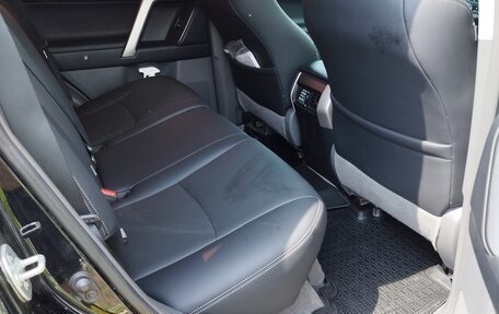 Toyota Land Cruiser Prado 150 рестайлинг 2, 2013 год, 3 650 000 рублей, 17 фотография