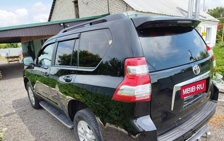Toyota Land Cruiser Prado 150 рестайлинг 2, 2013 год, 3 650 000 рублей, 5 фотография