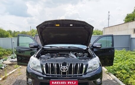 Toyota Land Cruiser Prado 150 рестайлинг 2, 2013 год, 3 650 000 рублей, 7 фотография