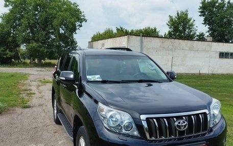 Toyota Land Cruiser Prado 150 рестайлинг 2, 2013 год, 3 650 000 рублей, 25 фотография